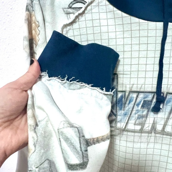 Marvel AVENGERS Hoodie in Blue and White XXL - Picture 7 of 10